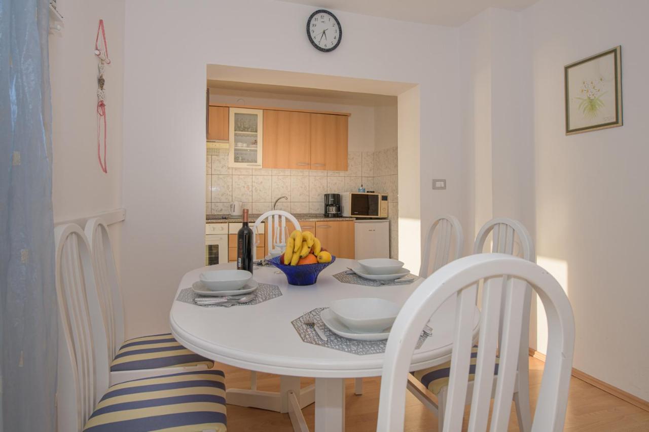 Apartmani Tena Selce Exterior foto